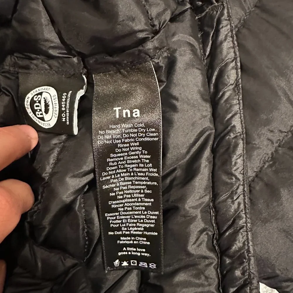 TNA Botanie super light puff jacket size small - Picture 3 of 4